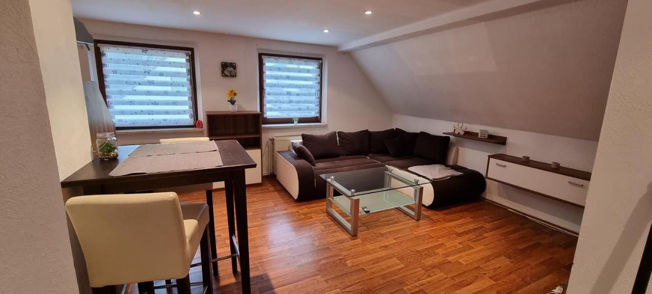 Suesse Kleine Ferienwohnung Pirna Esterno foto