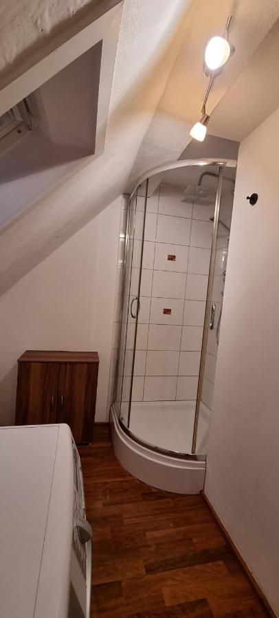 Suesse Kleine Ferienwohnung Pirna Esterno foto